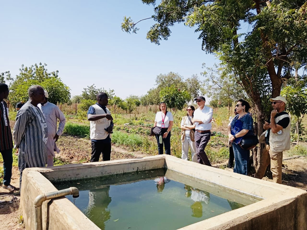 L’Ambasciatore d’Italia in Burkina Faso visita il progetto ‘Nutrire la città’